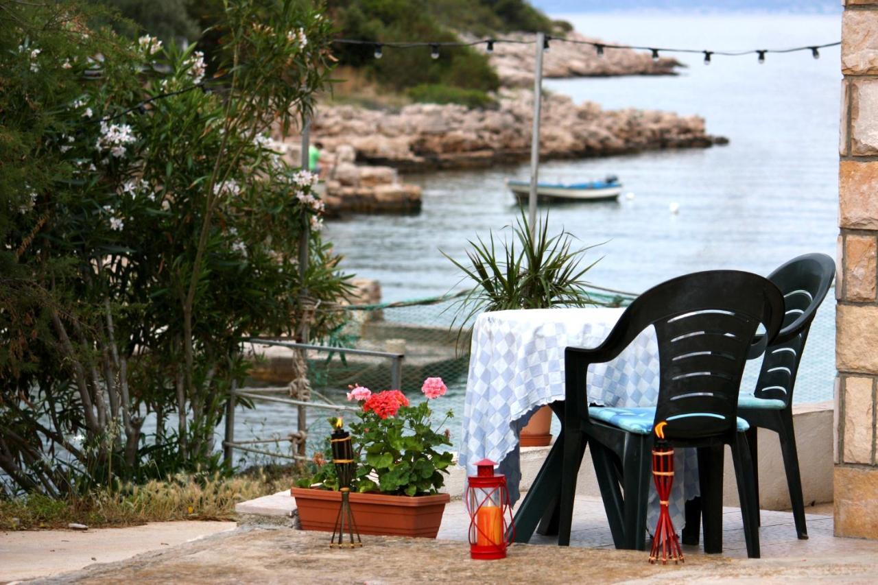 Apartments By The Sea Cove Zarace - Gdinj, Hvar - 2047 Ngoại thất bức ảnh