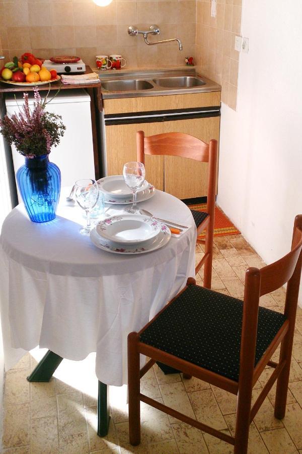 Apartments By The Sea Cove Zarace - Gdinj, Hvar - 2047 Ngoại thất bức ảnh