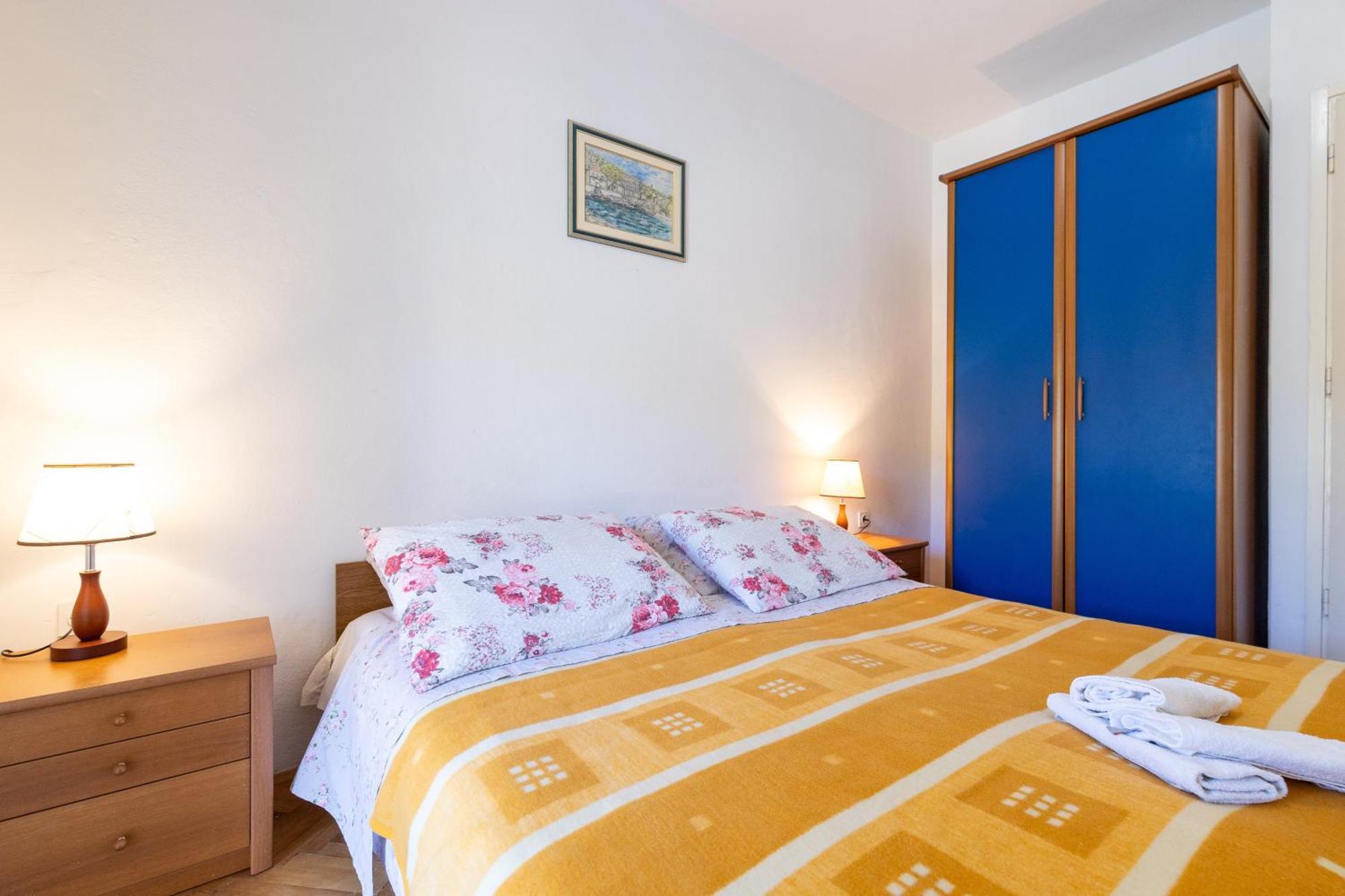 Apartments By The Sea Cove Zarace - Gdinj, Hvar - 2047 Phòng bức ảnh